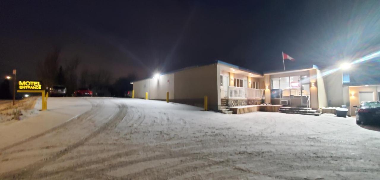 Belmont Inn Sudbury Bagian luar foto