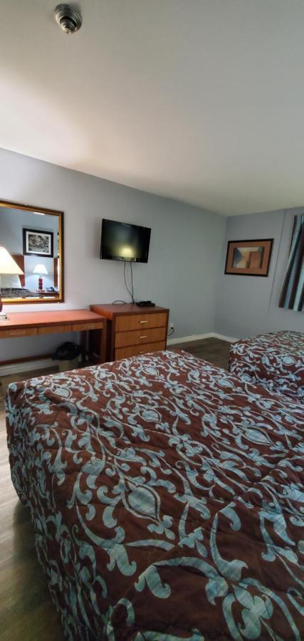 Belmont Inn Sudbury Bagian luar foto