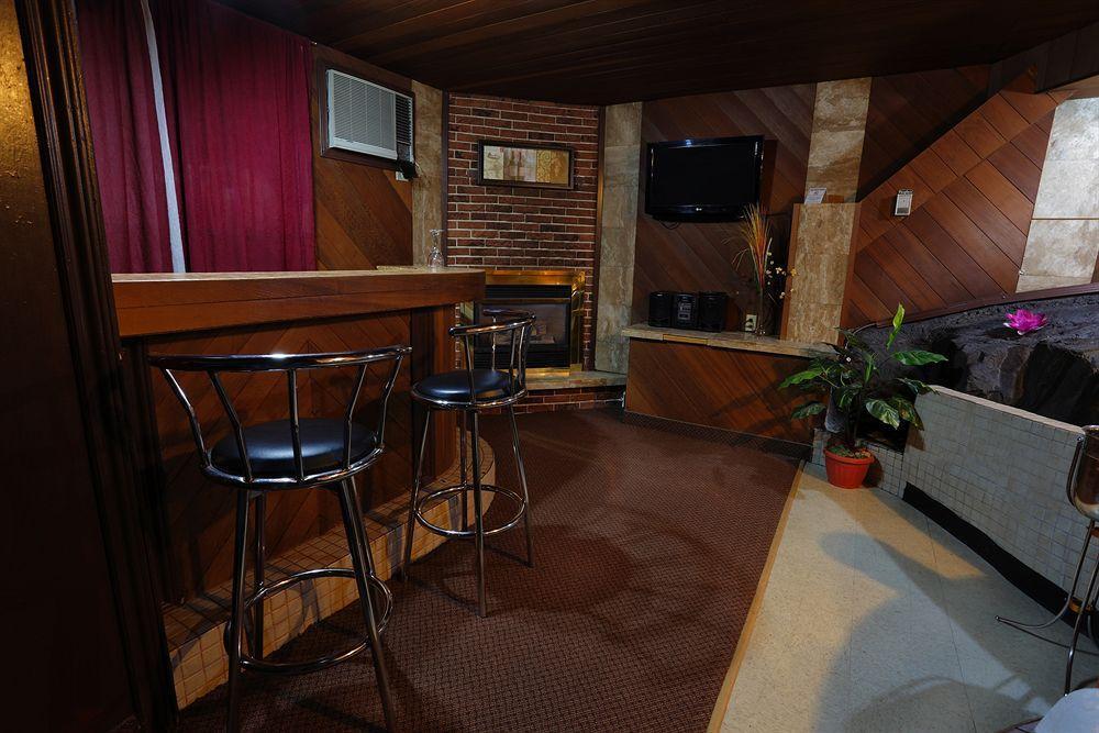 Belmont Inn Sudbury Bagian luar foto
