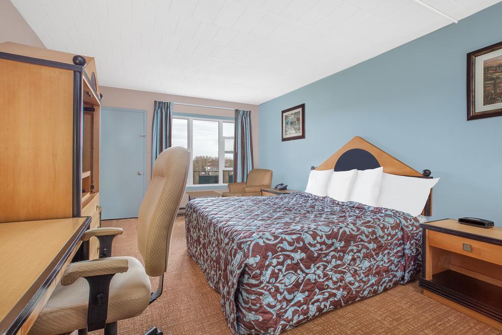 Belmont Inn Sudbury Bagian luar foto